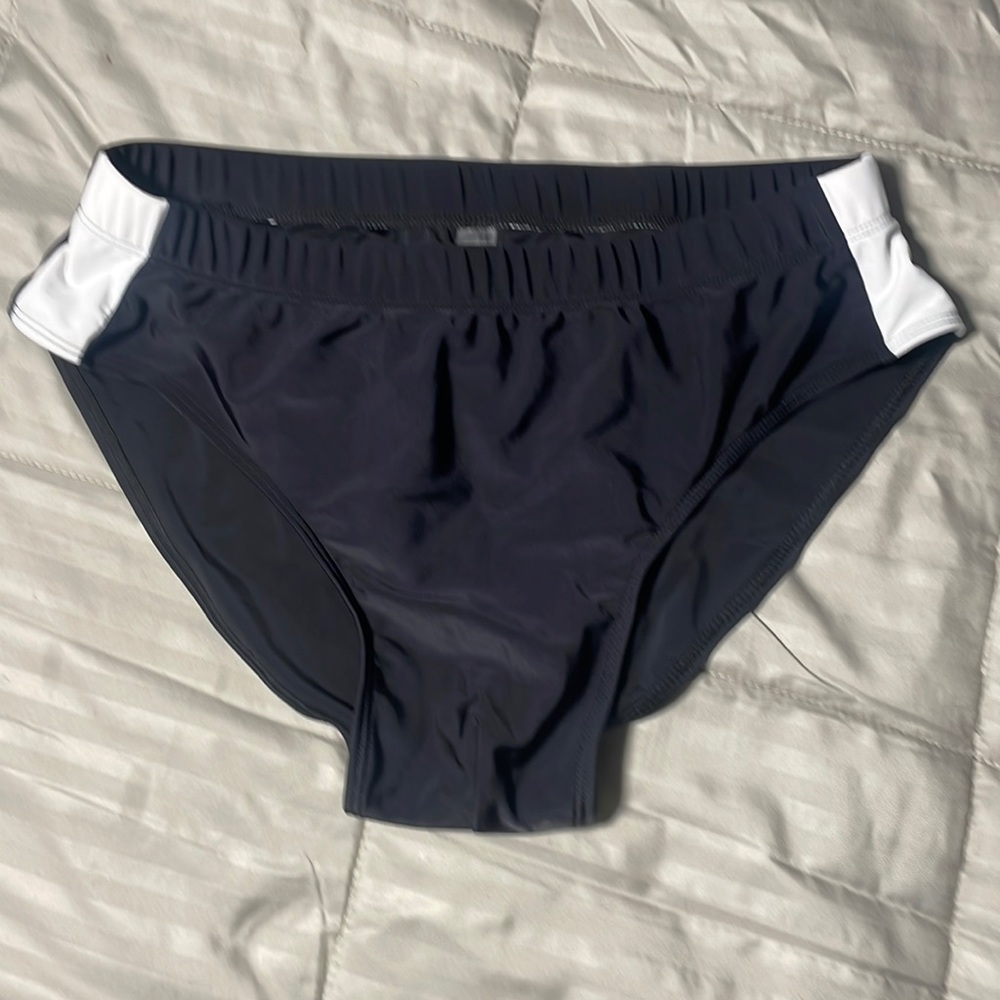 Brand New Shein Black & White Speedo Style Swimsuit! Size XL